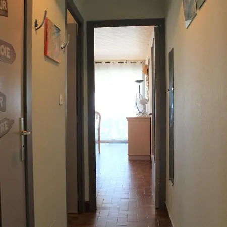 Apartment En Front De A Avec Terrasse Et Parking Prive - Fr-1-229c-72
